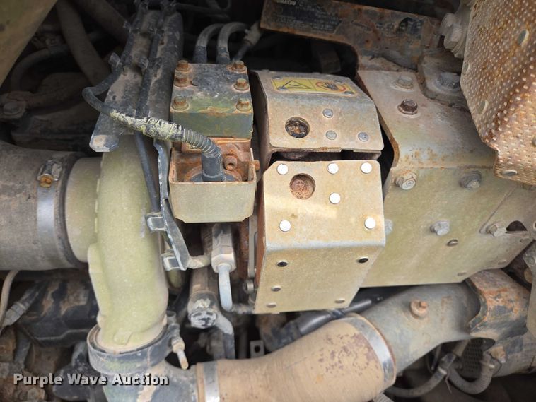 image for item DT4943 2012 Komatsu D65PX-17 dozer