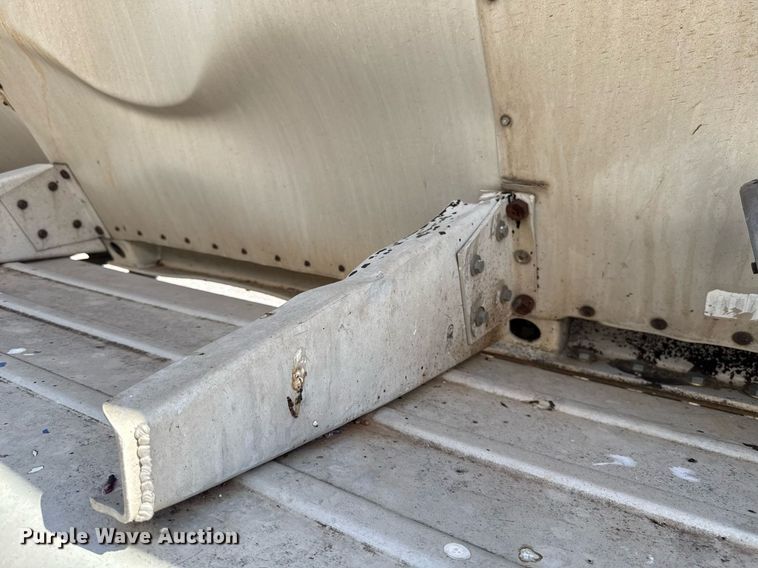 image for item DT6629 1980 Trailmobile T20I-42AG tank trailer