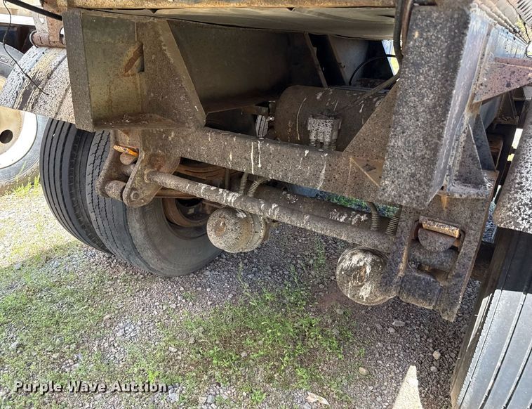 image for item DT6630 1986 Polar Tank Trailers G2-7497 tank trailer