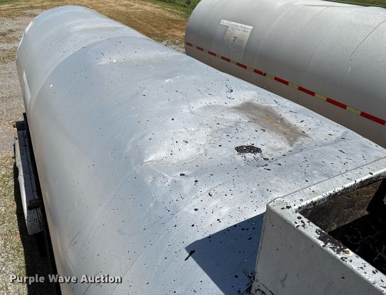 image for item DT6630 1986 Polar Tank Trailers G2-7497 tank trailer