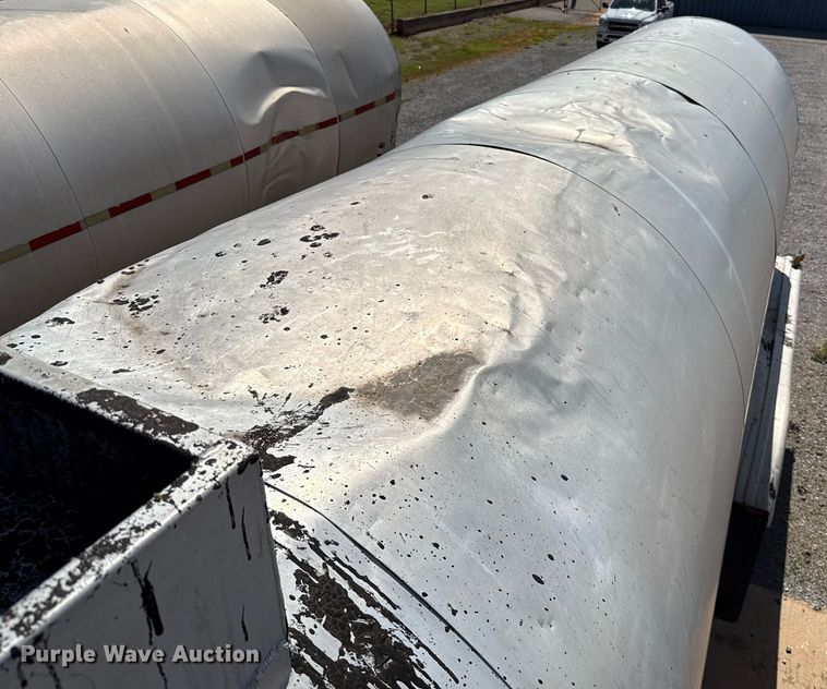 image for item DT6630 1986 Polar Tank Trailers G2-7497 tank trailer