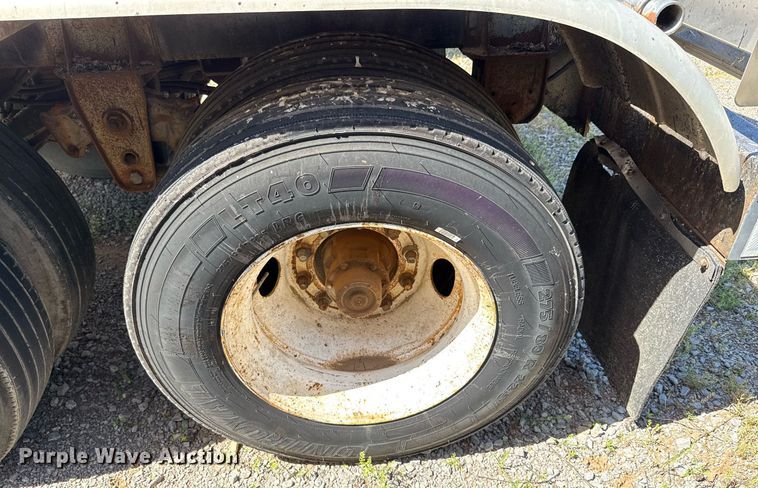 image for item DT6630 1986 Polar Tank Trailers G2-7497 tank trailer