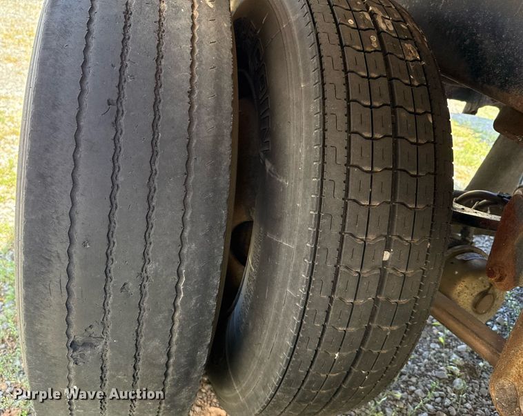 image for item DT6630 1986 Polar Tank Trailers G2-7497 tank trailer