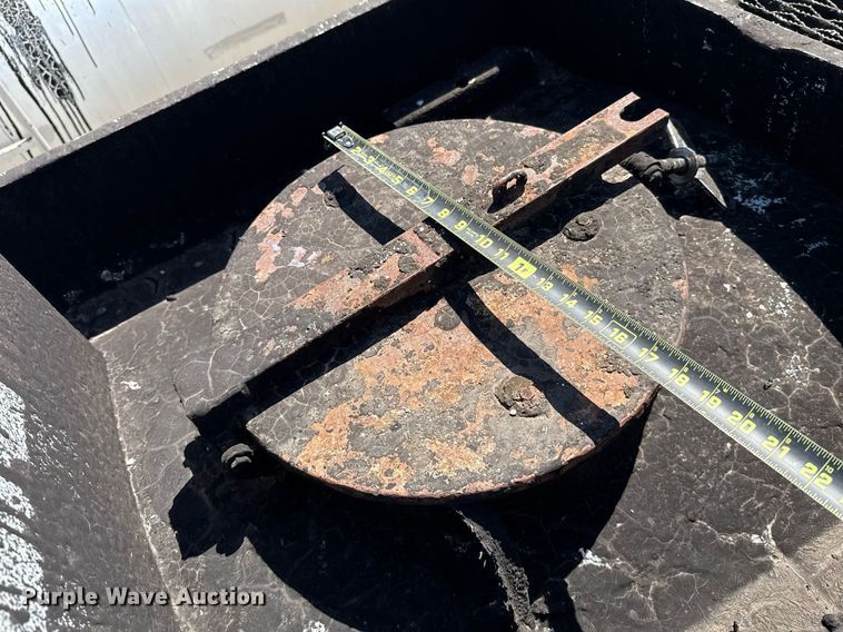 image for item DT6631 1992 Harmon Tank Company 1N11S1 tank trailer