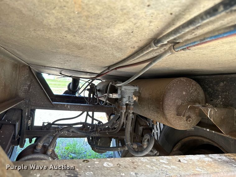 image for item DT6631 1992 Harmon Tank Company 1N11S1 tank trailer