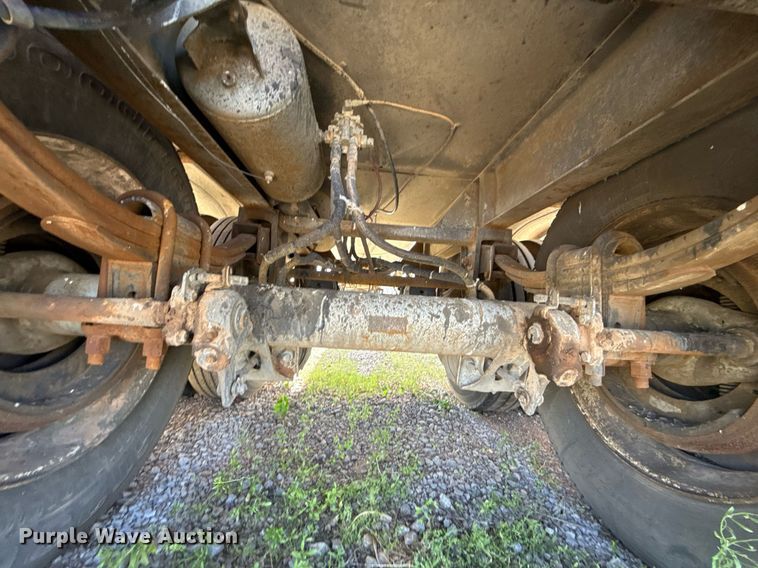 image for item DT6631 1992 Harmon Tank Company 1N11S1 tank trailer