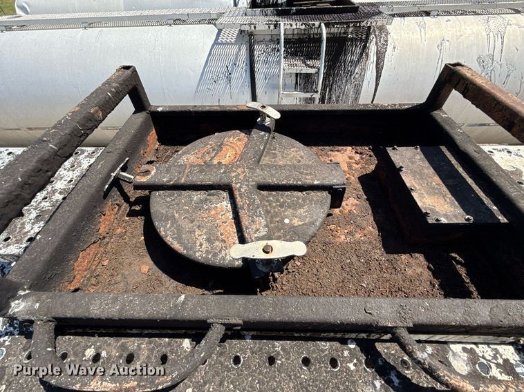 image for item DT6632 1990 Acro Trailers Tank tank trailer