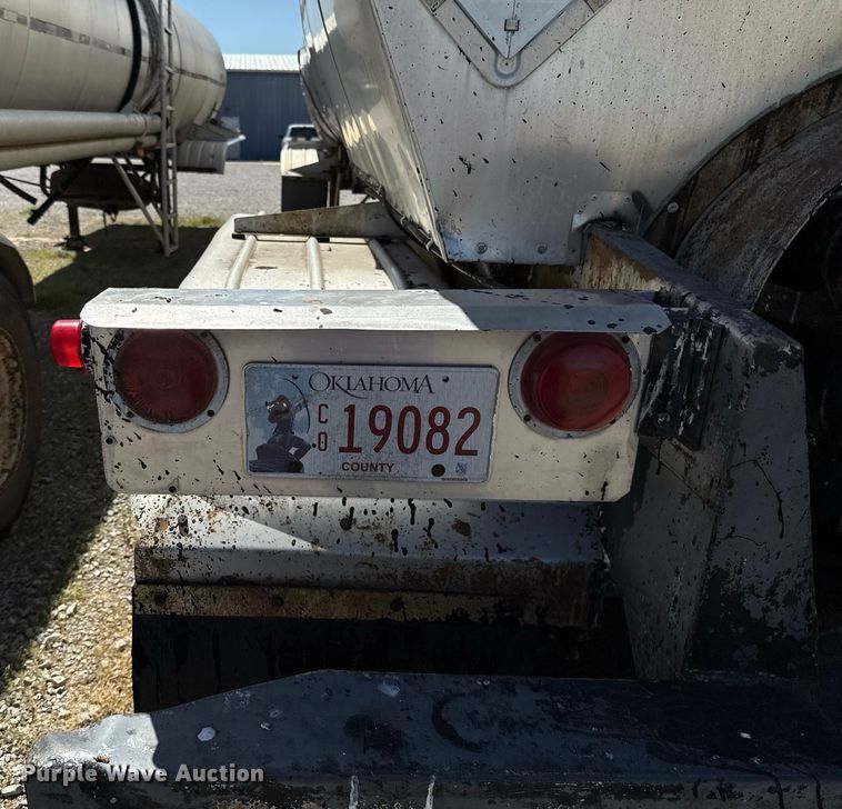 image for item DT6632 1990 Acro Trailers Tank tank trailer