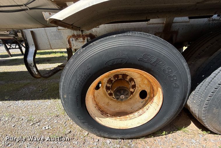 image for item DT6632 1990 Acro Trailers Tank tank trailer