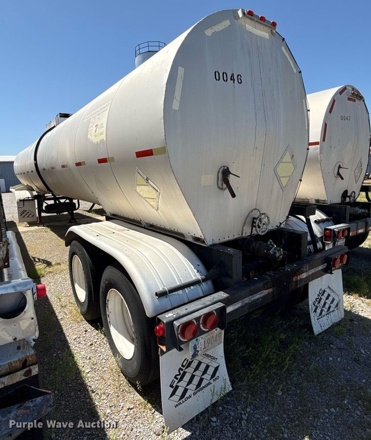 image for item DT6633 1985 Harmon Tank Company tank trailer