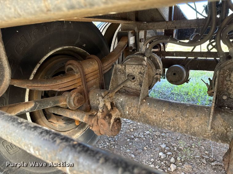 image for item DT6633 1985 Harmon Tank Company tank trailer