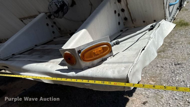 image for item DT6633 1985 Harmon Tank Company tank trailer