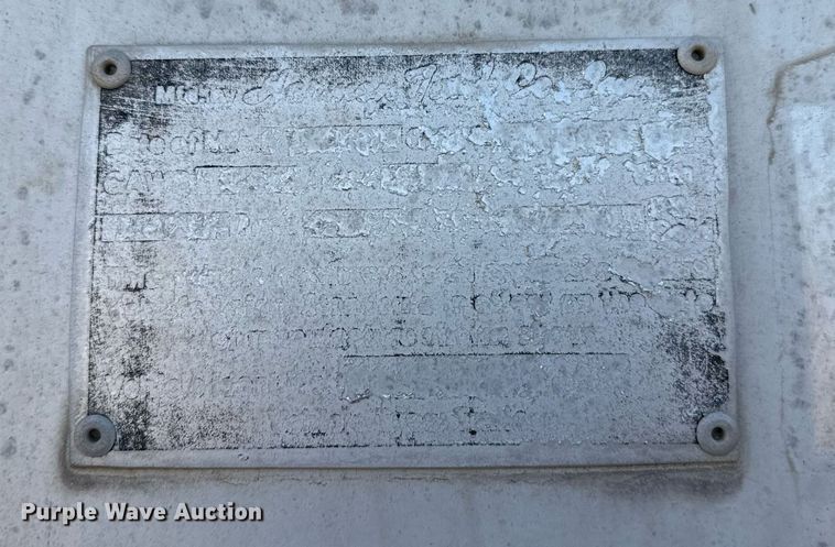 image for item DT6633 1985 Harmon Tank Company tank trailer