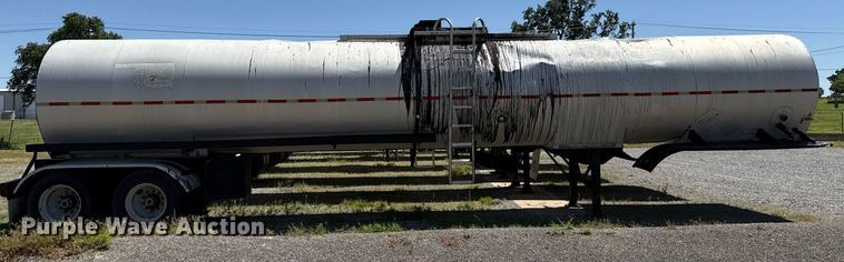 image for item DT6634 1985 Harmon Tank Company tank trailer