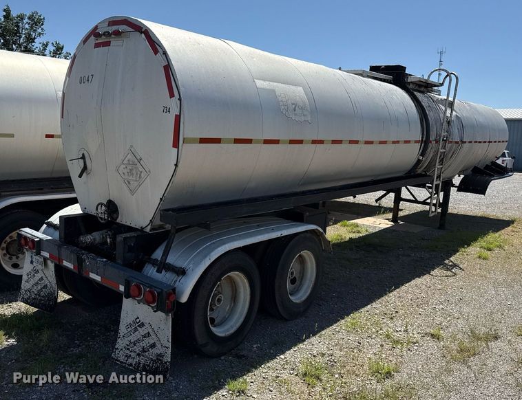 image for item DT6634 1985 Harmon Tank Company tank trailer