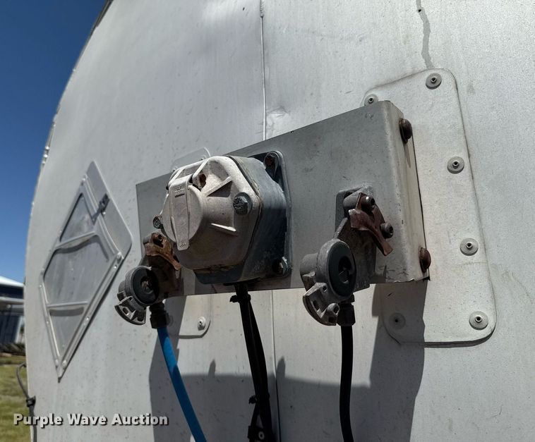 image for item DT6634 1985 Harmon Tank Company tank trailer