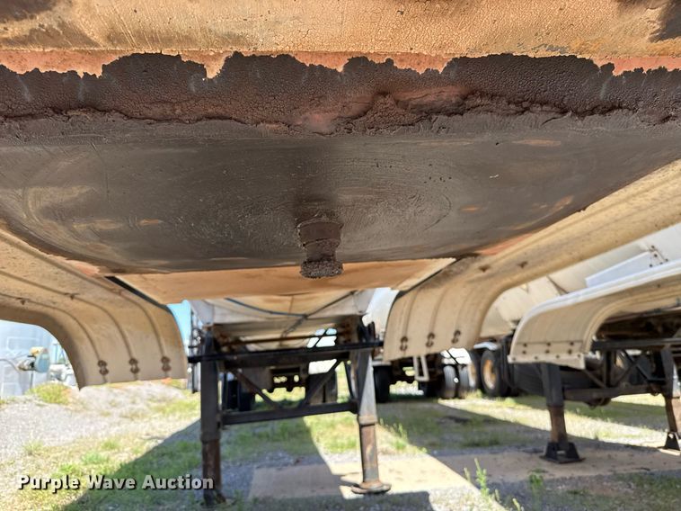 image for item DT6634 1985 Harmon Tank Company tank trailer