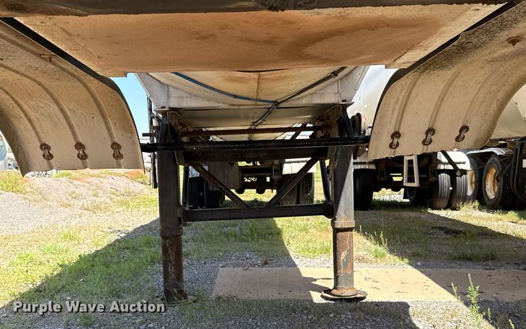 image for item DT6634 1985 Harmon Tank Company tank trailer