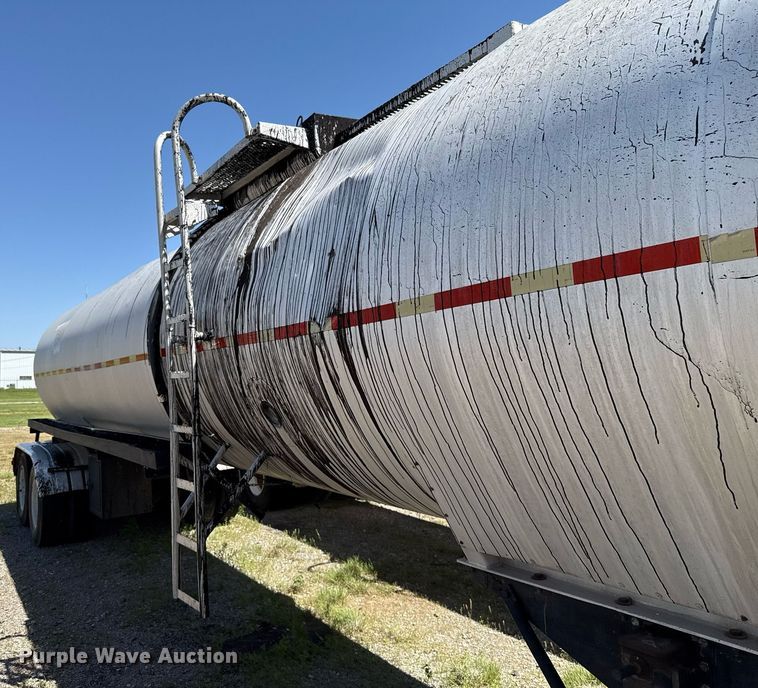 image for item DT6634 1985 Harmon Tank Company tank trailer