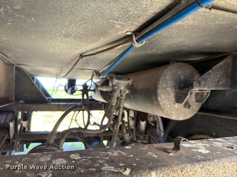 image for item DT6634 1985 Harmon Tank Company tank trailer