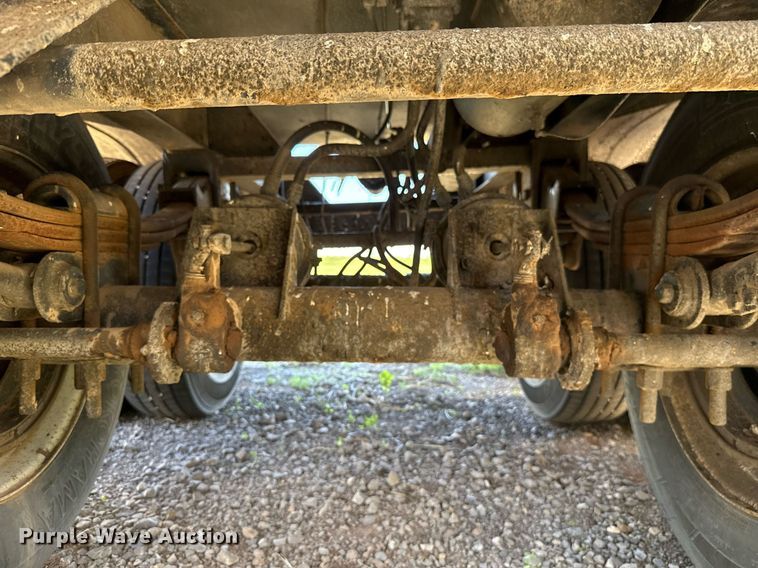 image for item DT6634 1985 Harmon Tank Company tank trailer