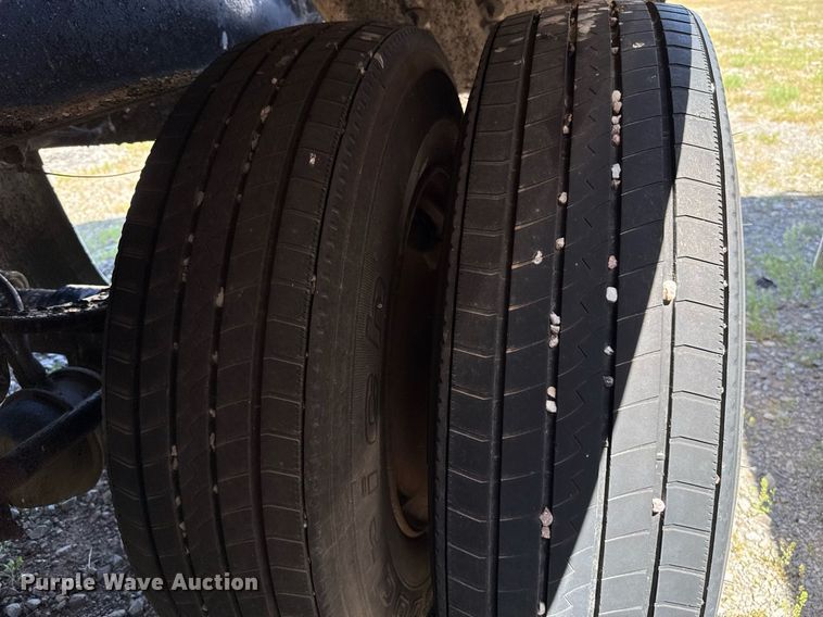 image for item DT6634 1985 Harmon Tank Company tank trailer