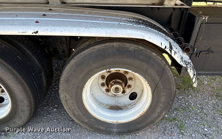 image for item DT6634 1985 Harmon Tank Company tank trailer