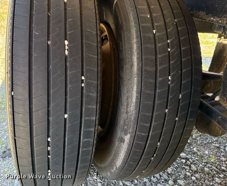 image for item DT6634 1985 Harmon Tank Company tank trailer