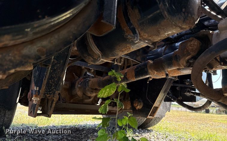 image for item DT6635 Ottawa 30 yard truck