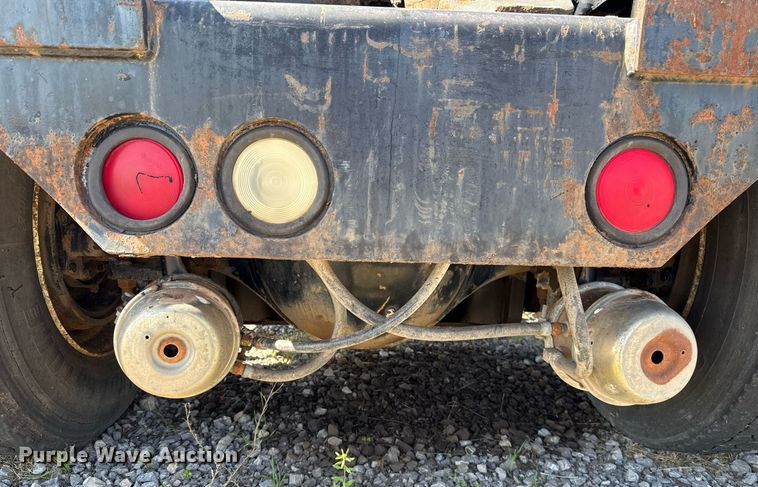 image for item DT6635 Ottawa 30 yard truck