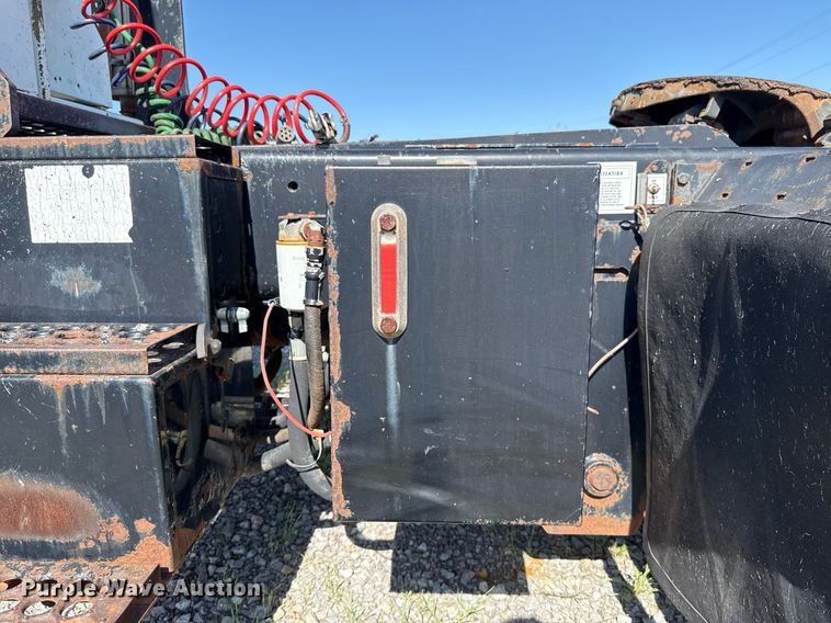 image for item DT6635 Ottawa 30 yard truck