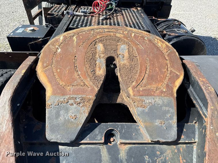 image for item DT6635 Ottawa 30 yard truck