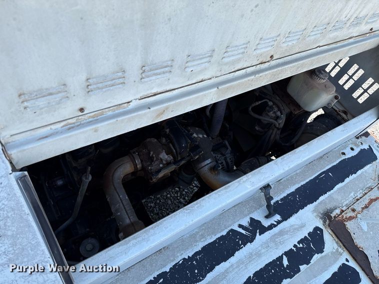 image for item DT6635 Ottawa 30 yard truck