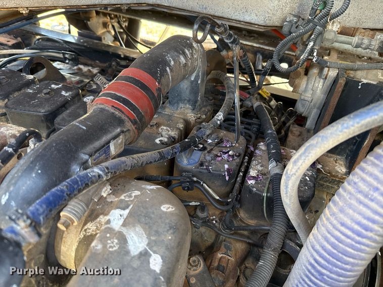 image for item DT6635 Ottawa 30 yard truck