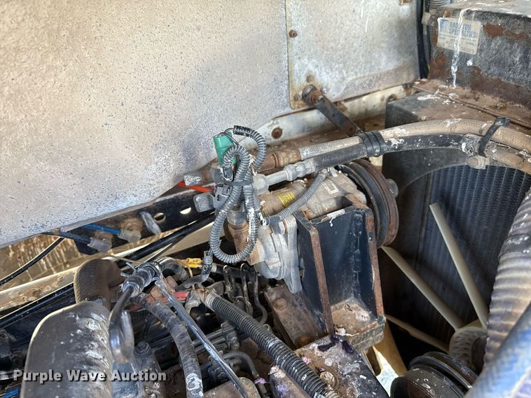 image for item DT6635 Ottawa 30 yard truck