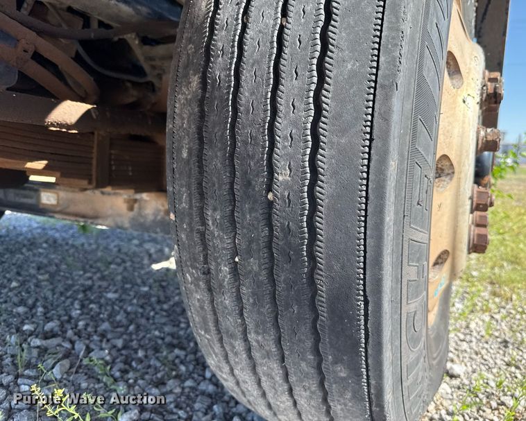 image for item DT6635 Ottawa 30 yard truck