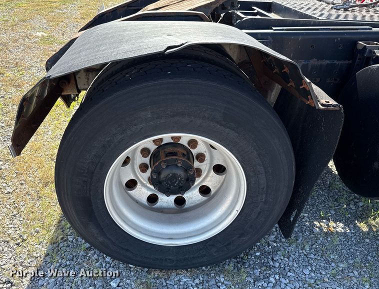 image for item DT6635 Ottawa 30 yard truck