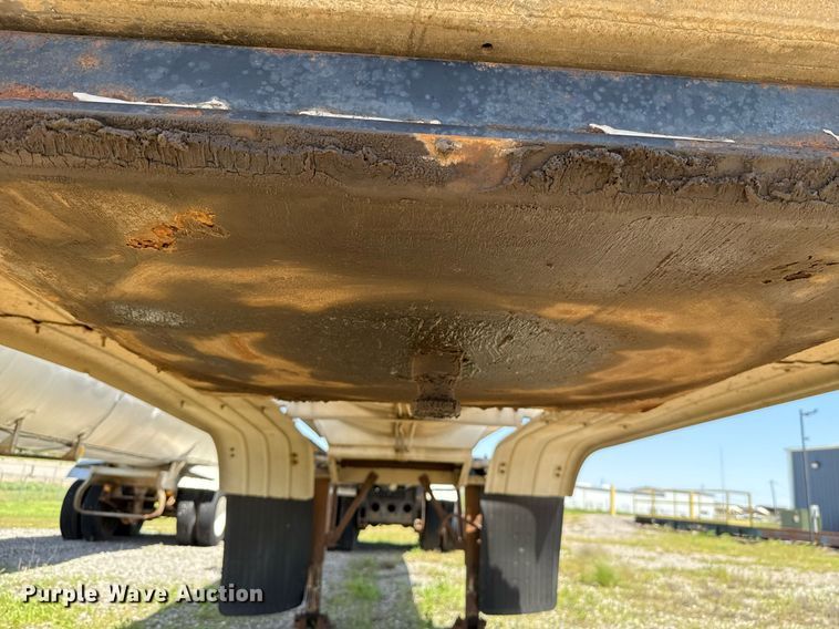 image for item DT6637 1980 Fruehauf tank trailer