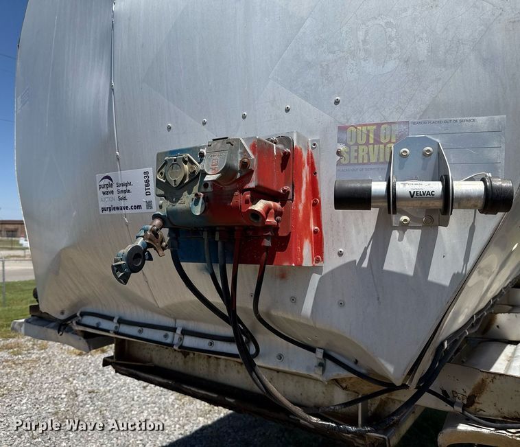 image for item DT6638 1991 Acro Trailers Tank tank trailer