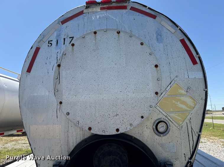 image for item DT6638 1991 Acro Trailers Tank tank trailer