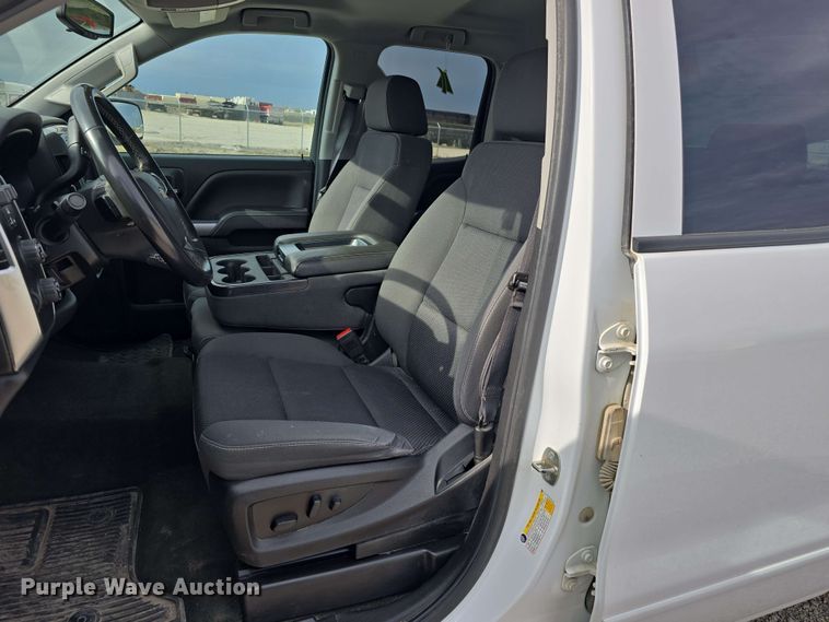 image for item DT6816 2018 Chevrolet Silverado 1500 LT Double Cab pickup truck