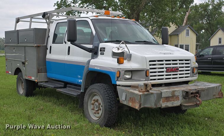 image for item DT6916 2008 GMC C4500 TopKick utility / service truck