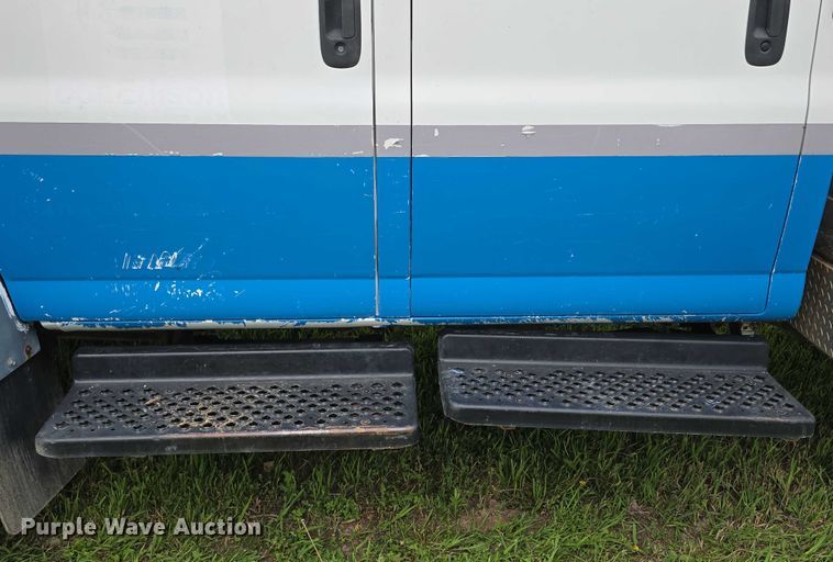 image for item DT6916 2008 GMC C4500 TopKick utility / service truck