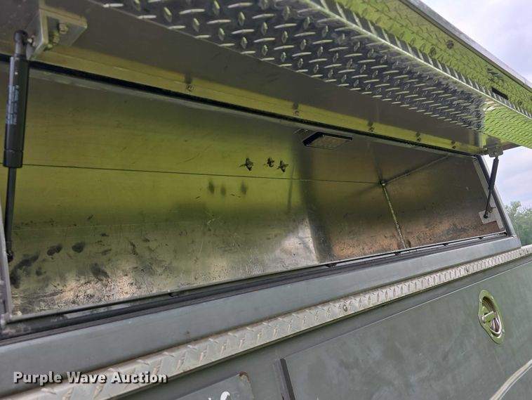 image for item DT6916 2008 GMC C4500 TopKick utility / service truck