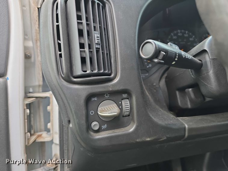 image for item DT6916 2008 GMC C4500 TopKick utility / service truck