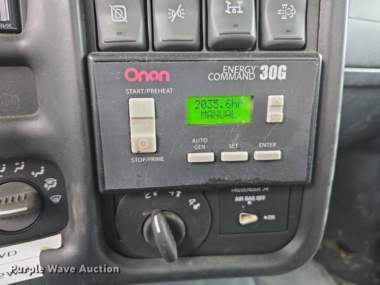 image for item DT6916 2008 GMC C4500 TopKick utility / service truck