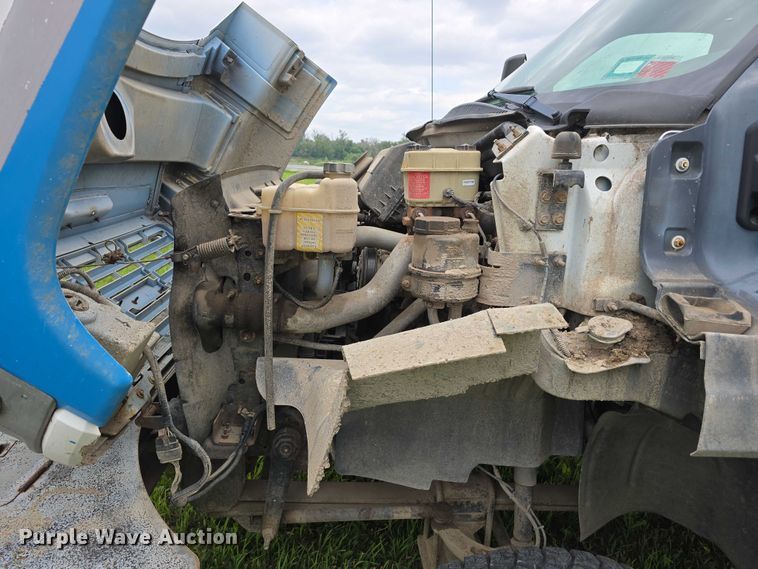 image for item DT6916 2008 GMC C4500 TopKick utility / service truck