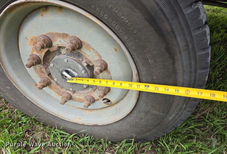 image for item DT6916 2008 GMC C4500 TopKick utility / service truck