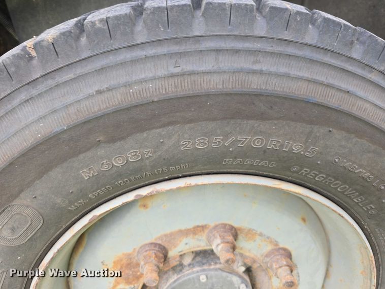 image for item DT6916 2008 GMC C4500 TopKick utility / service truck