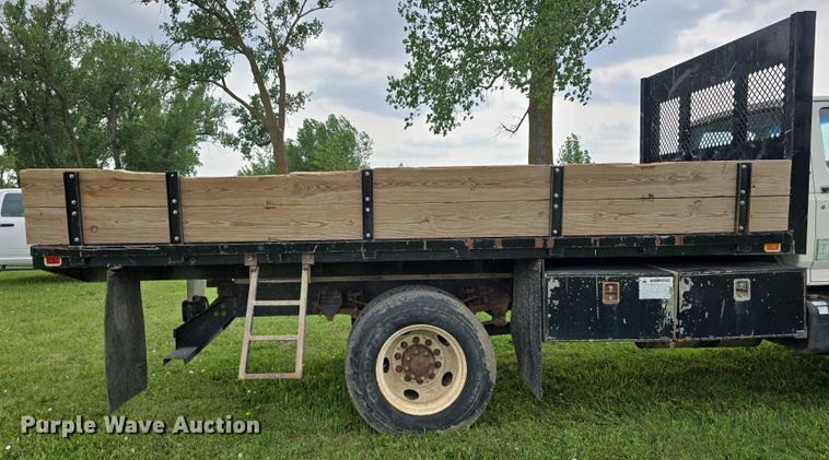image for item DT6918 1998 Ford F800 dump flatbed truck